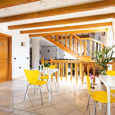 Casa Lali Bano Compartido * לה לגונה